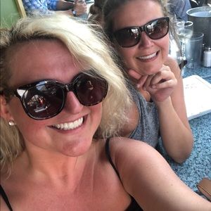 Meet your Posher, Brittany